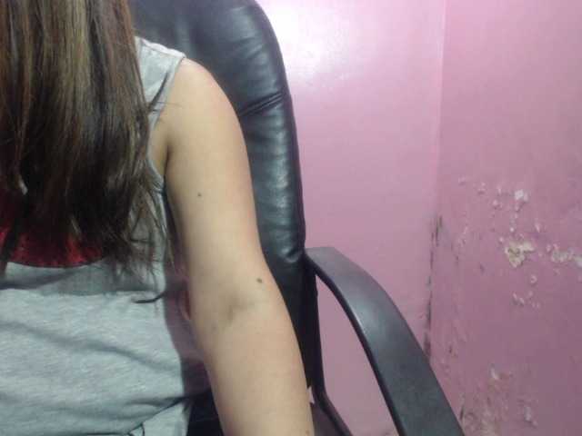 Екранни снимки на излъчване messybitch