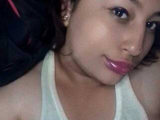 Еротичен видео чат METAMOMSEXX