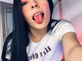 Еротичен видео чат Mia-wells