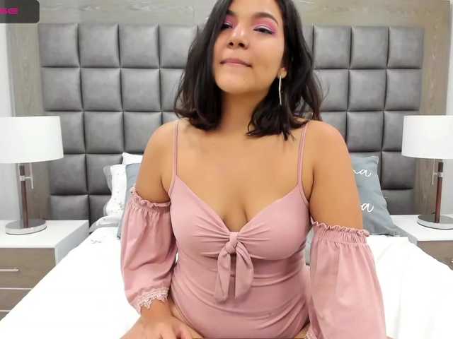 Снимки MiaDenver Hey love, very welcome! I am very shy but in bed I can be more naughty and hot than you think. Let me show how sweet I am, let's get cum together #Latina #Brunette #BigTits #BigAss #LushOn THE HOTTEST SHOW AT 1999 885 1114