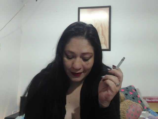 Екранни снимки на излъчване miaeyes