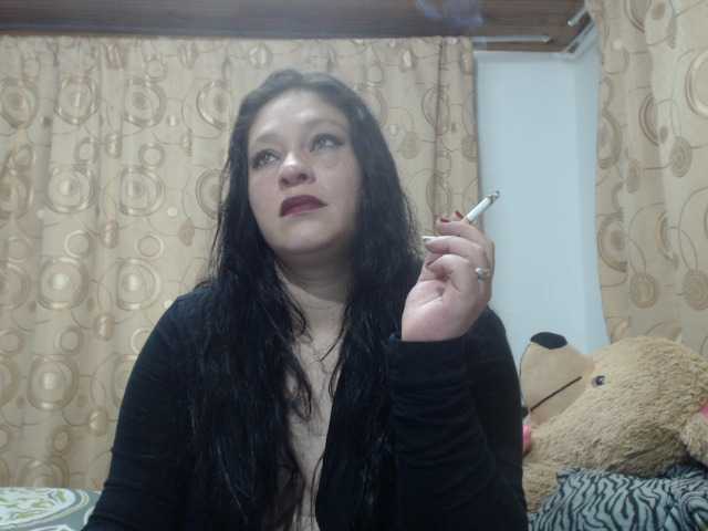 Екранни снимки на излъчване miaeyes