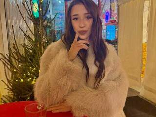 Еротичен видео чат Miakhaliifa