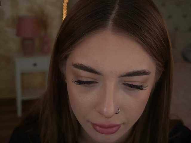 Екранни снимки на излъчване MiaMeows