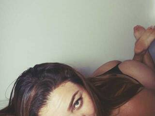 Еротичен видео чат Miastarx