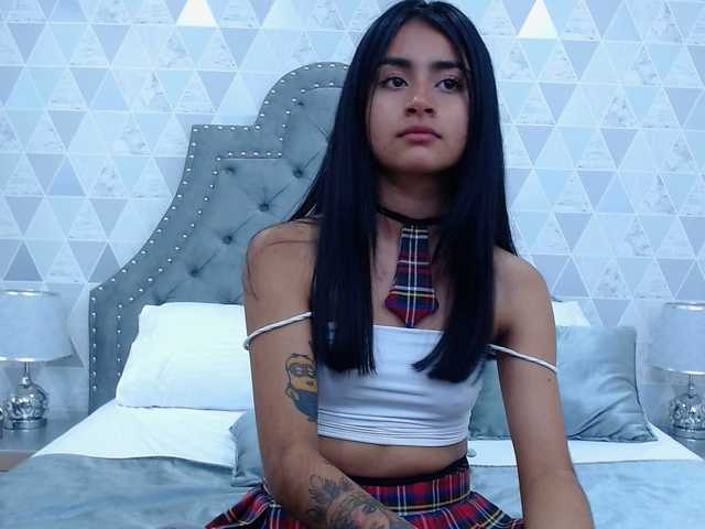 Екранни снимки на излъчване MiaWillson