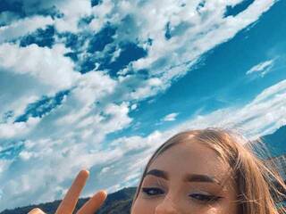 Еротичен видео чат MicaelaSmith