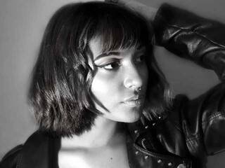 Еротичен видео чат michi-uwu