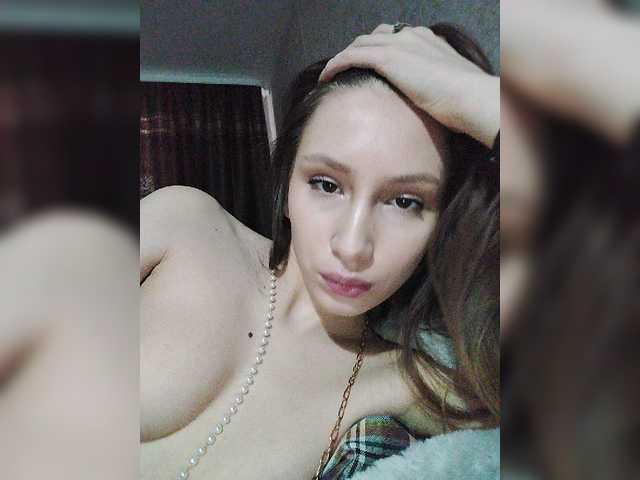 Екранни снимки на излъчване MichikoSan