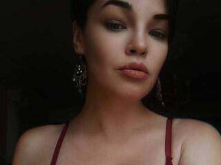 Еротичен видео чат Midevona