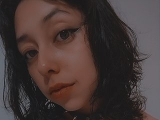 Еротичен видео чат Milie-yue