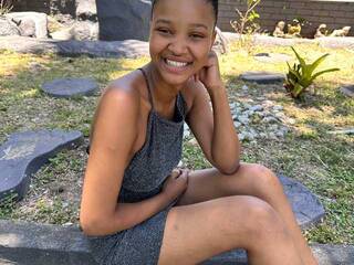 Еротичен видео чат MilkyBlondie2