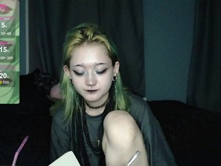 Еротичен видео чат Trish-Taylor