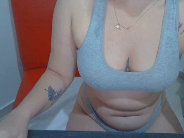 Екранни снимки на излъчване mimisexxxa