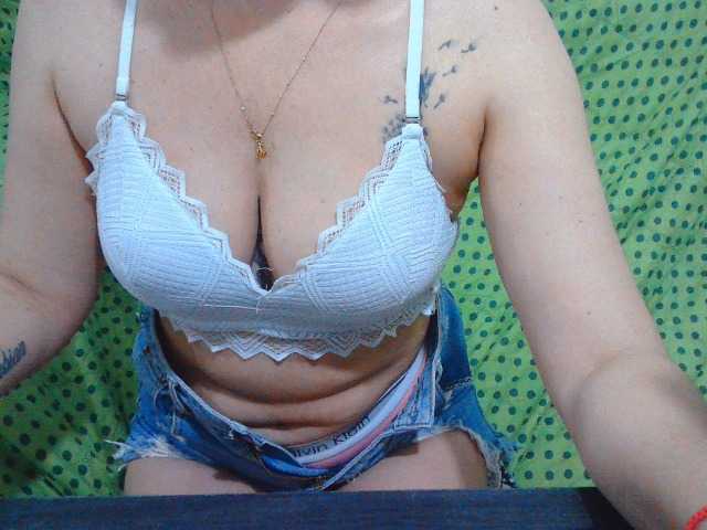 Екранни снимки на излъчване mimisexxxa