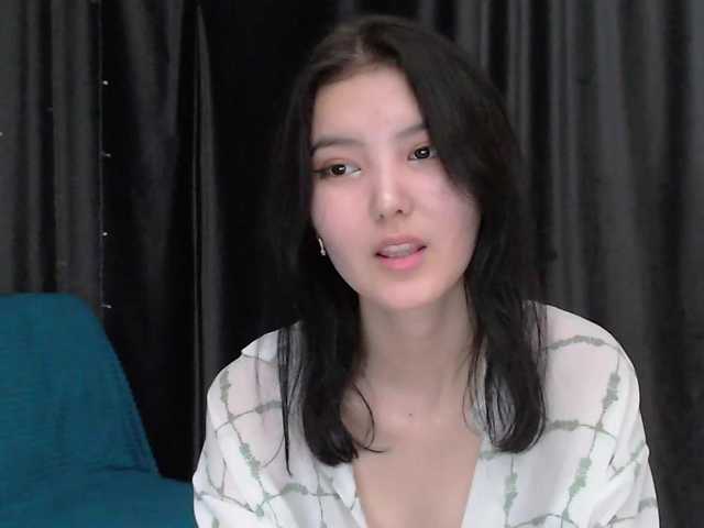 Екранни снимки на излъчване MinaHin