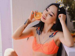 Еротичен видео чат MinaKkoyo