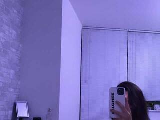 Еротичен видео чат Minnete