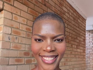 Еротичен видео чат Miss-Coco