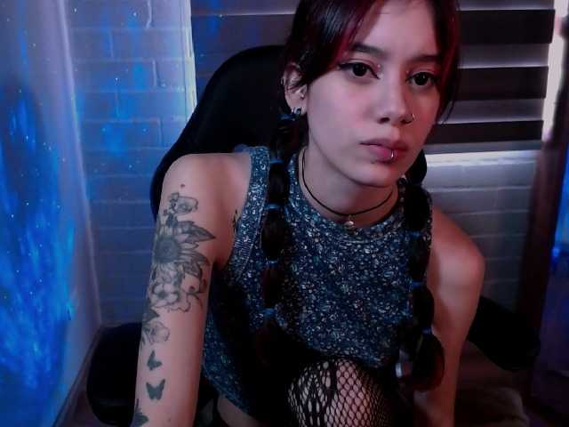 Снимки miss-violet WELCOME GUYS GOAL FLAH TITS 30 TOKENS