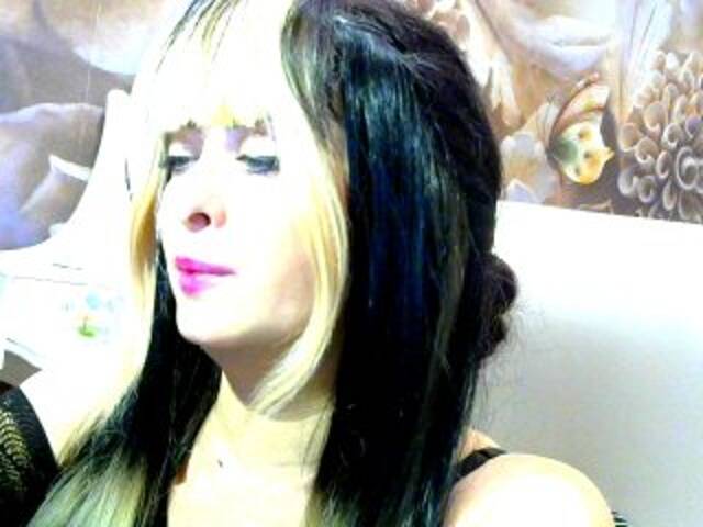 Екранни снимки на излъчване missboginya