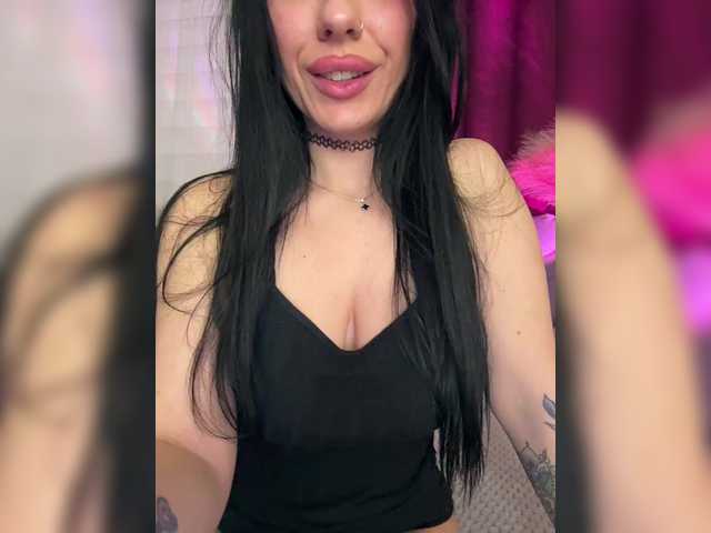 Екранни снимки на излъчване _EUPHORIAA_