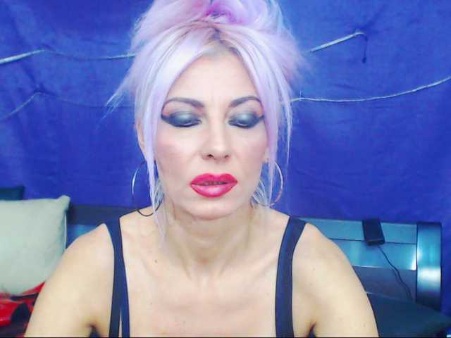 Снимки HoneyLara #show you appreciation by tipping don't be stingy #kiss#facesitting#cuckold#red toes#tipper#anal#fuck you mouth#cei#joi#humilliation#joi#tipper#short dick#pvt#strapon#blow job#foot job#