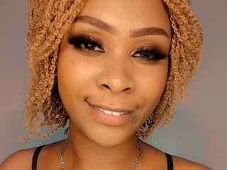 Еротичен видео чат SnackQueen