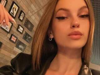 Еротичен видео чат MissSofiyka