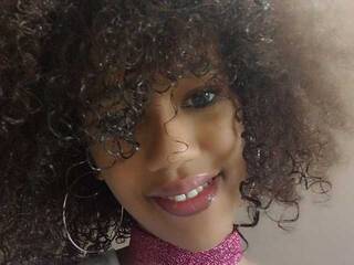 Еротичен видео чат MoanaFrenchy