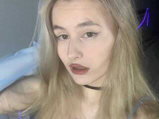 Еротичен видео чат MollyToads