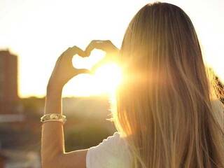 Еротичен видео чат Mona-ram