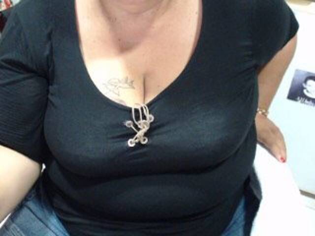 Екранни снимки на излъчване monalindagold