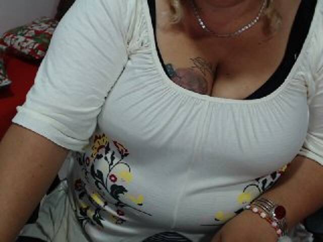 Екранни снимки на излъчване monalindagold