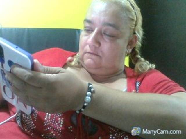 Екранни снимки на излъчване monalindagold