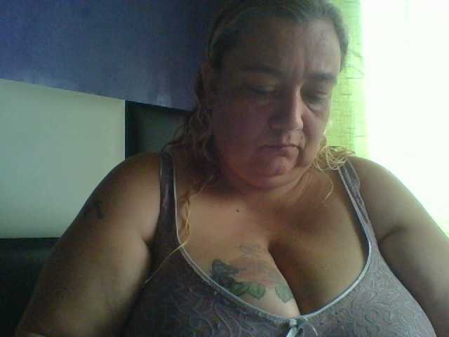 Екранни снимки на излъчване monalindagold