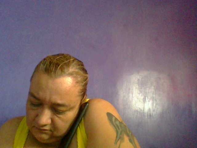 Екранни снимки на излъчване monalindagold