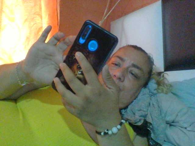 Екранни снимки на излъчване monalindagold