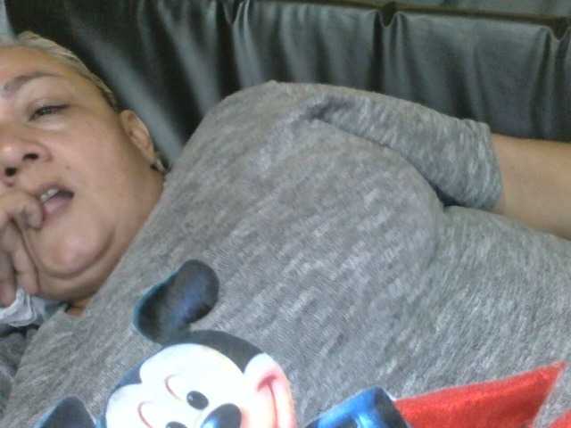 Екранни снимки на излъчване monalindagold