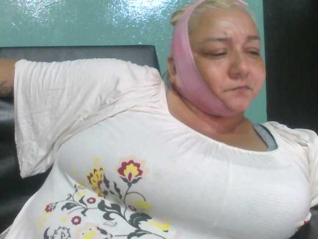 Екранни снимки на излъчване monalindagold