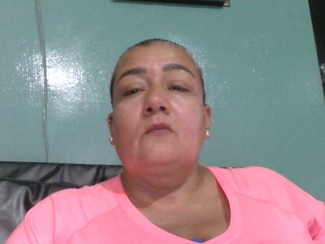 Екранни снимки на излъчване monalindagold