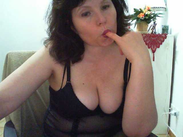 Екранни снимки на излъчване Monella2