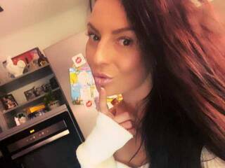 Еротичен видео чат MonicaGucci