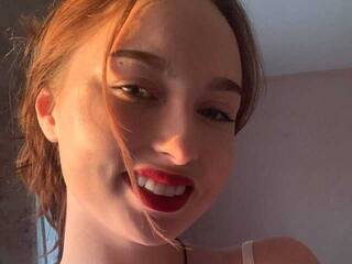 Еротичен видео чат Monika-Lee