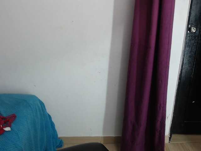 Екранни снимки на излъчване monlove2