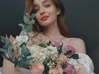 Еротичен видео чат MoonDustGirl