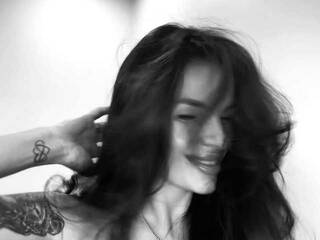 Еротичен видео чат moretta96