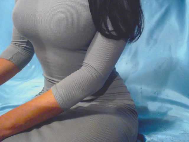 Екранни снимки на излъчване Ms_Mia
