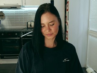 Екранни снимки на излъчване MsLatikaX