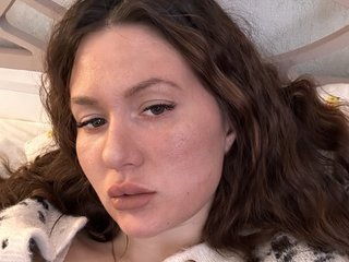 Еротичен видео чат MyRoxy202